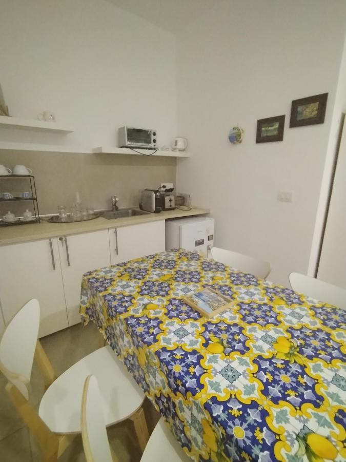 Lauro Charme Bed And Breakfast Сорренто Екстер'єр фото